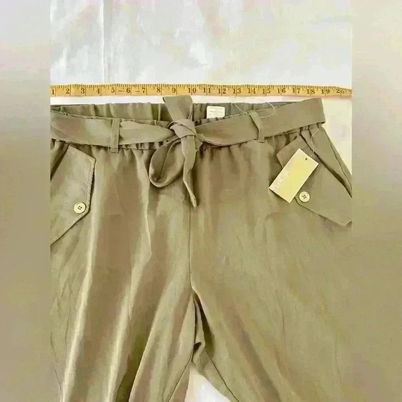 Michael Kors Women’s Safari Green Dress Pants Size Extra Large - Picture 3 of 9
